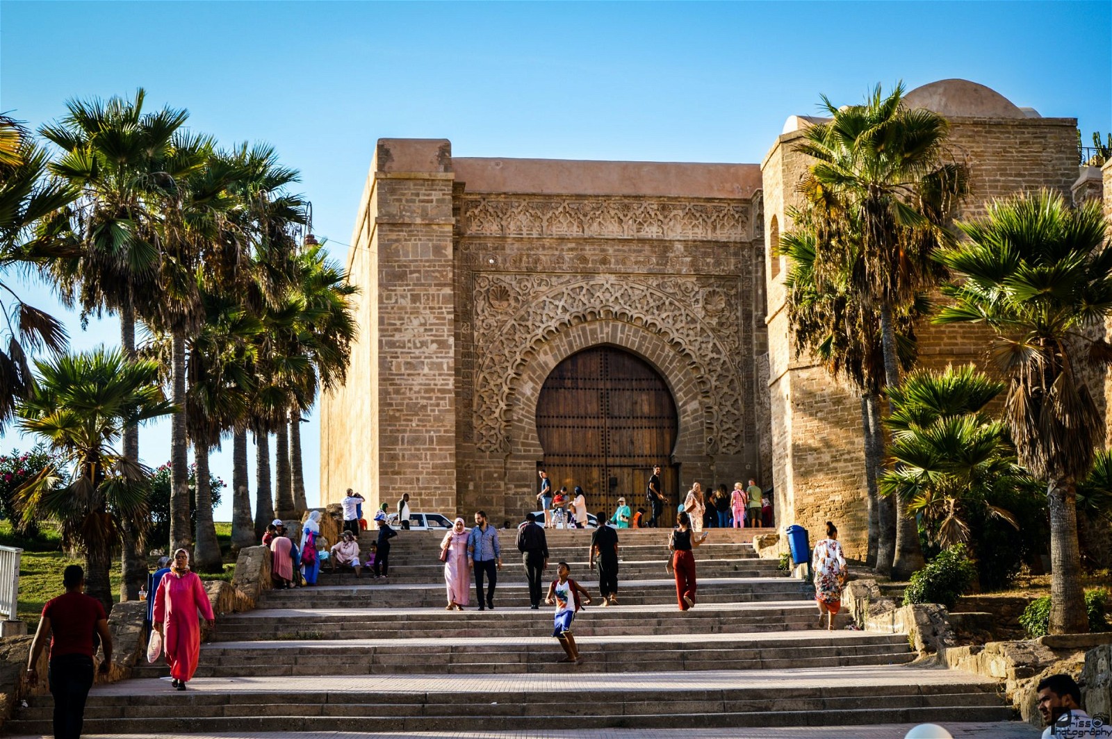 Morocco's history is equally rich and fascinating. The country has been home to various civilizations, including the Phoenicians, Romans, Arabs, Berbers, and French, all of whom have left their imprints on Morocco's architecture,