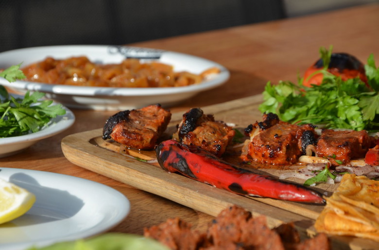Discover the Flavors of Morocco: Famous Dishes and Restaurants