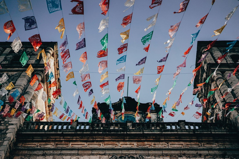 Traveling to Mexico for American and Canadian Citizens: Visa and Travel Tips