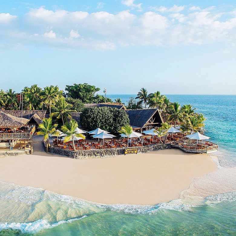 Discover the Allure of Accommodation on Castaway Island, Fiji: Where Luxury Meets Nature's Embrace