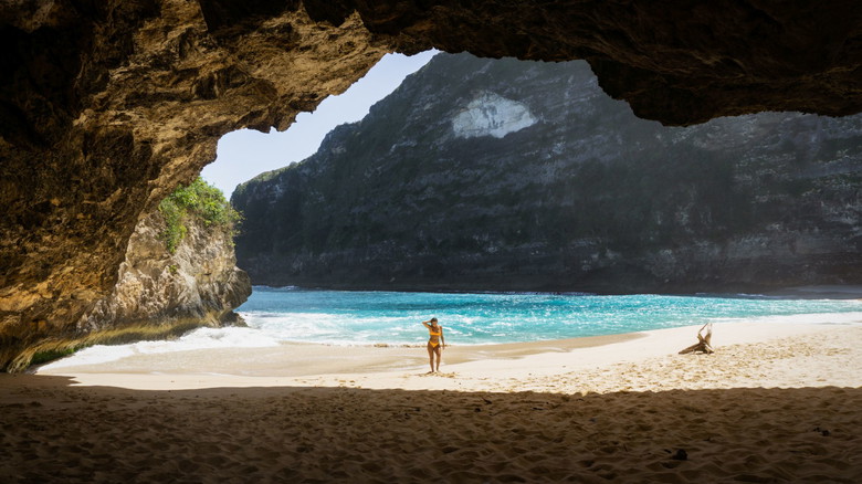 Dream Beach - Nusa Ceningan: A Tropical Paradise in Bali