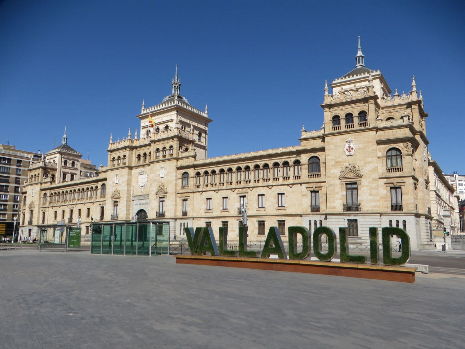 Valladolid: This charming colonial town exudes a tranquil ambiance, making it a delightful place to explore. 