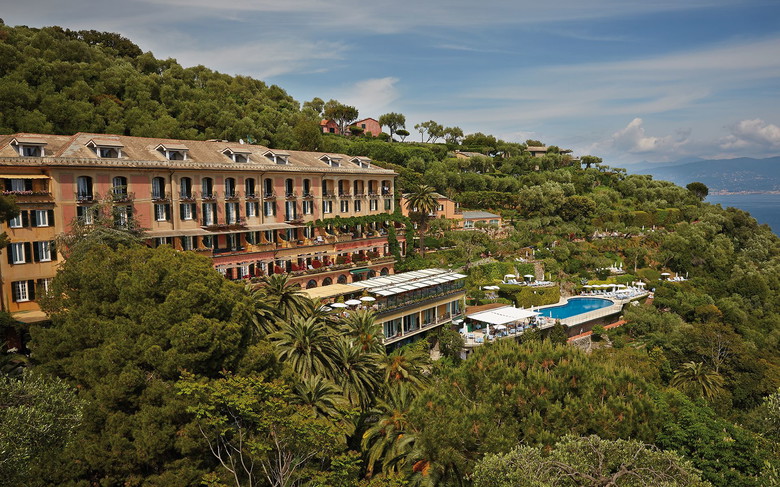 Tips for Affordable & Luxurious Accommodation in Italy: Top 10 Hotels