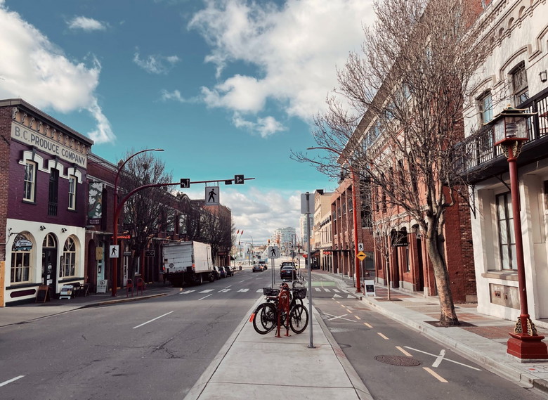 Discovering Victoria: Transportation, Accommodation, Top Attractions, Dining Options and Travel Tips