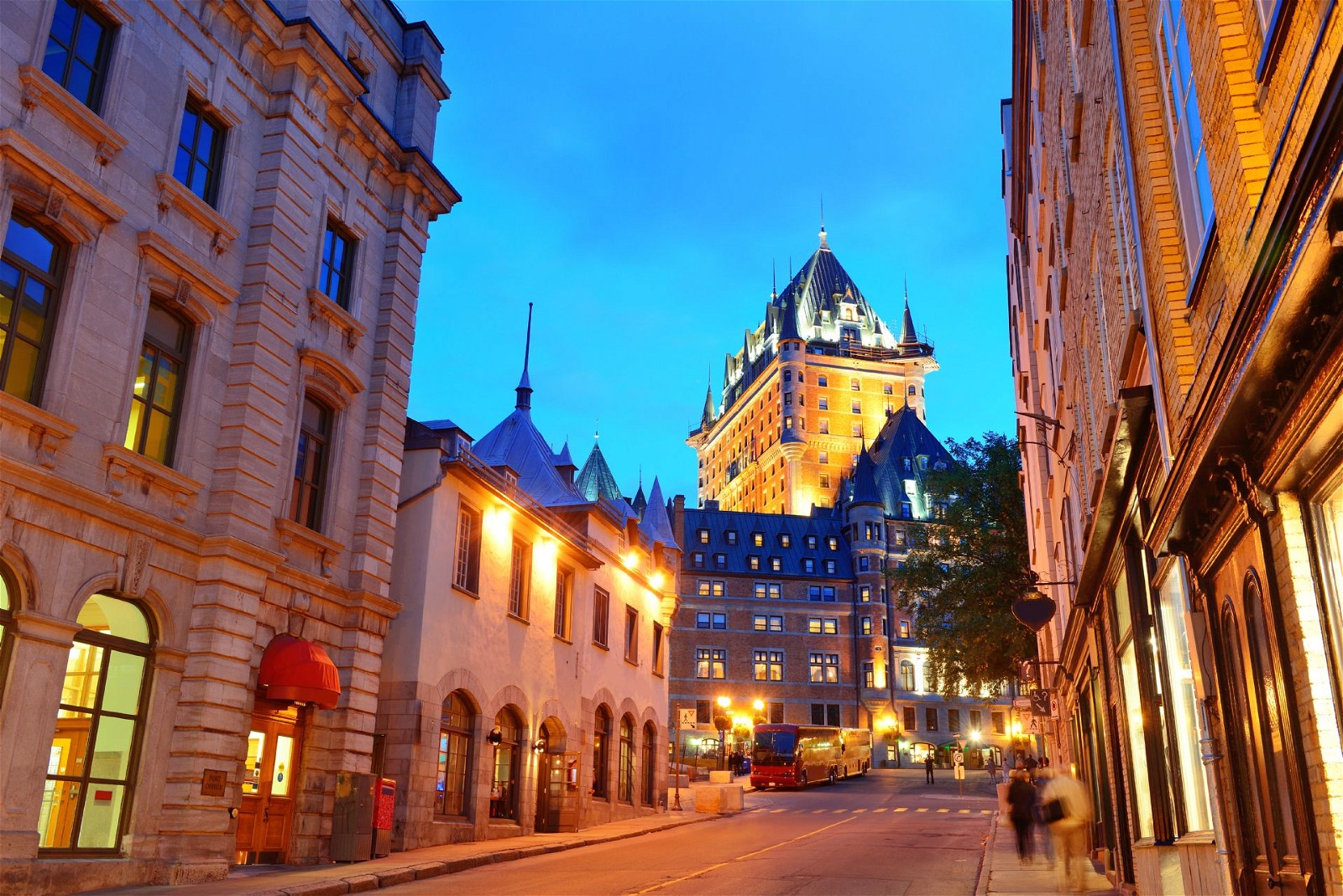 Best Hotels and Budget Friendly Accommodation in Quebec City