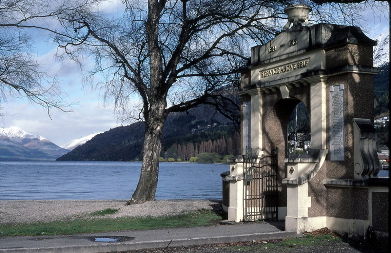 Queenstown Historical Landmarks, Museums, and Art Galleries