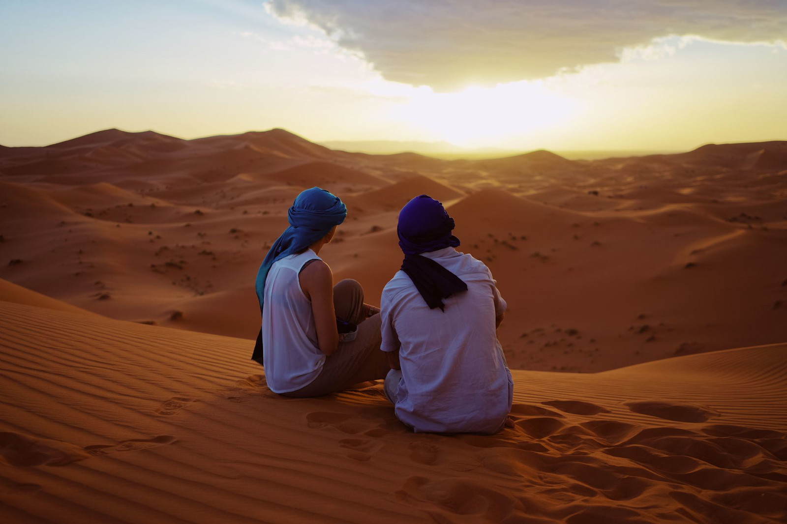 Morocco offers unique charms in every season. Spring and autumn are favorable for pleasant temperatures, lower tourist crowds, and vibrant natural beauty. While summer is suitable for beach vacations, it's important to consider the heat and tourist crowds.