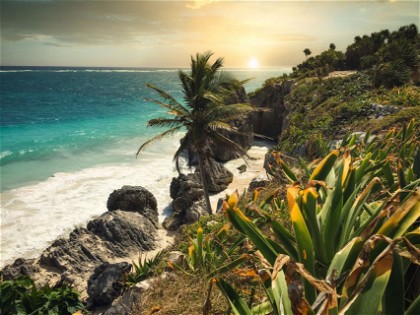 Riviera Maya: A Comprehensive Traveler's Guide to Paradise