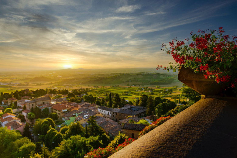 2023 Emilia Romagna GP Travel Guide: How to Get There, What to Do, and Where to Stay