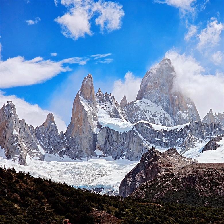 Fitz Roy Mountain and Laguna de los Tres: The Heights and Magic of Patagonia