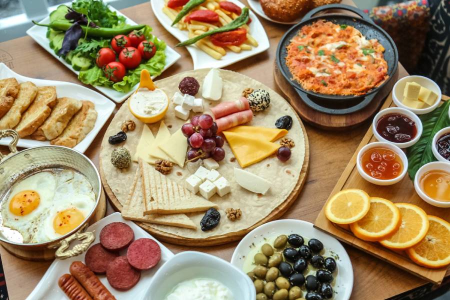 Dengeli Bir Kahvaltı Nasıl Yapılır?