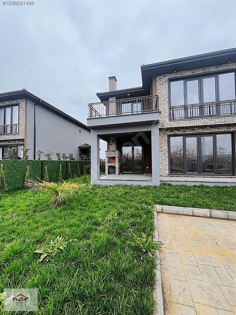 Satılık Villa 11,500,000 TL
