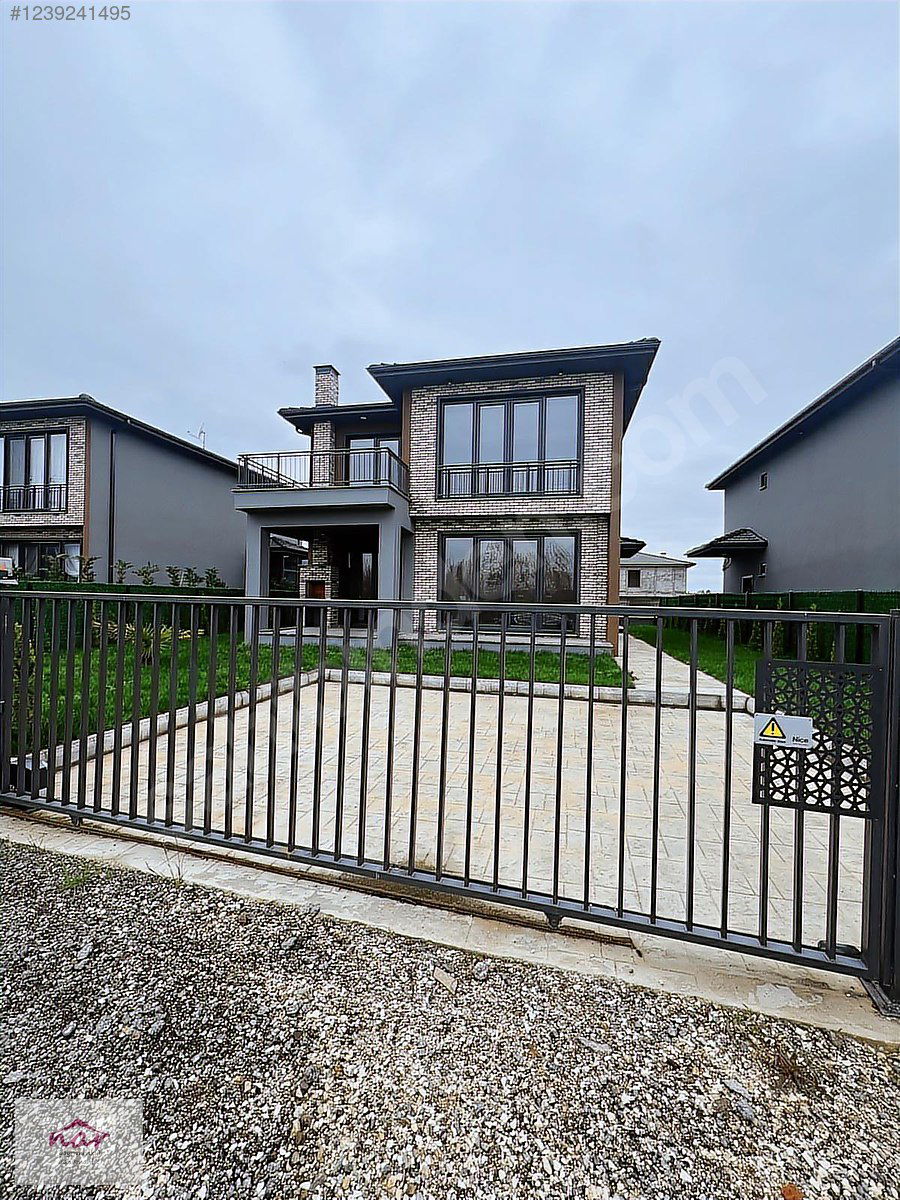 Satılık Villa 11,500,000 TL