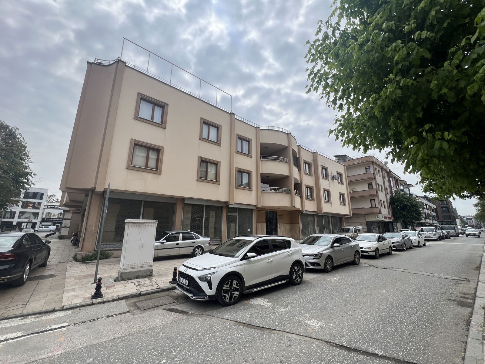 Kiralık Dükkan 140,000 TL