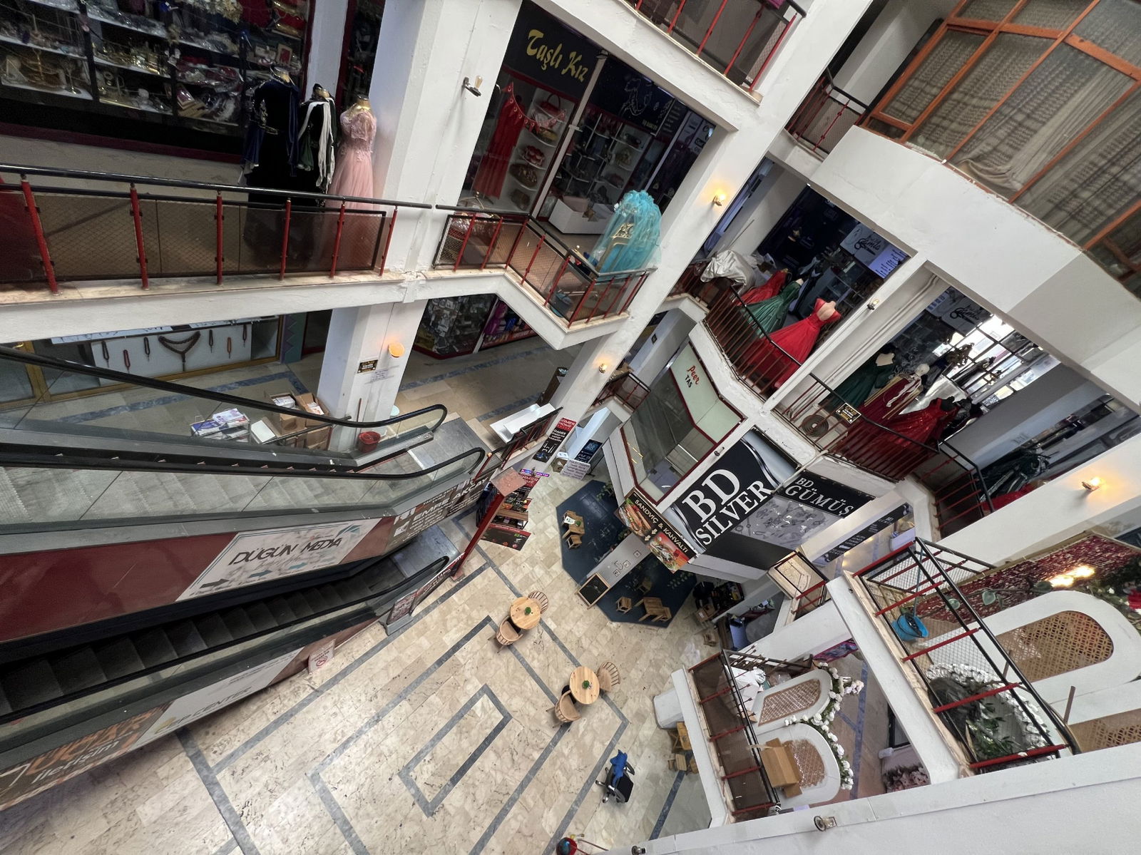 Satılık Ofis 800,000 TL