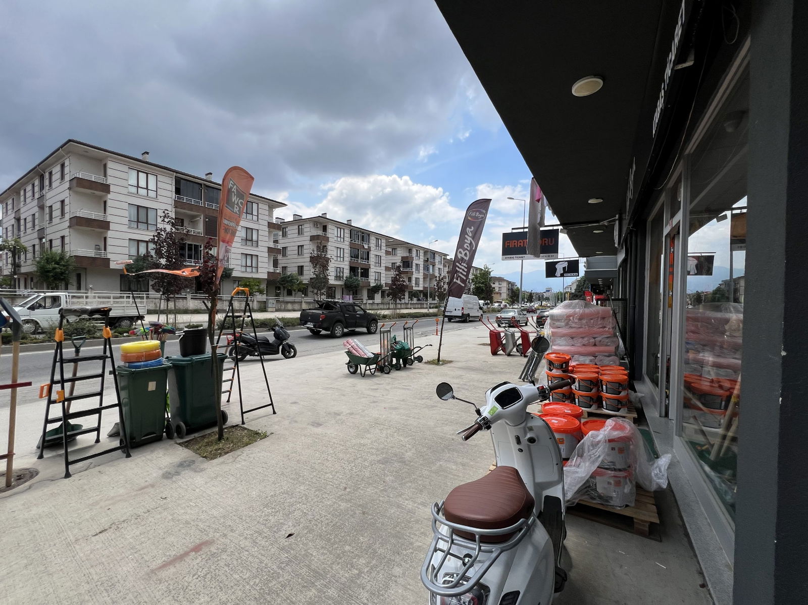 Kiralık Dükkan 30,000 TL
