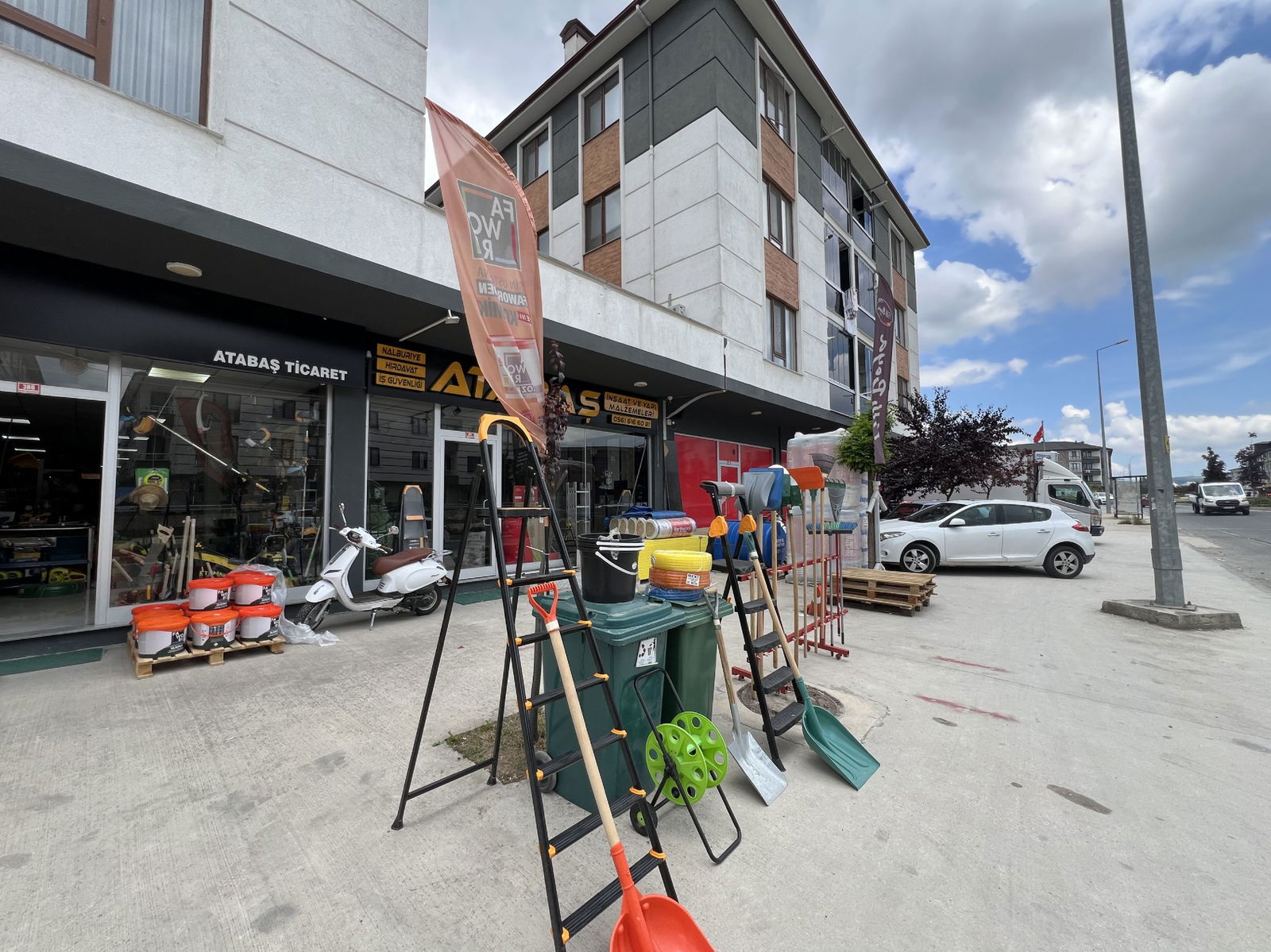 Kiralık Dükkan 30,000 TL