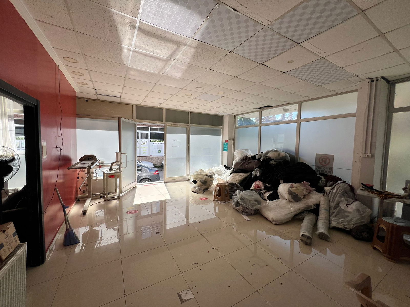 Kiralık Dükkan 30,000 TL