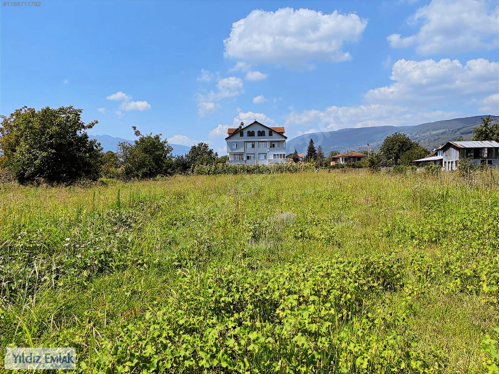 Satılık Arsa 2,100,000 TL