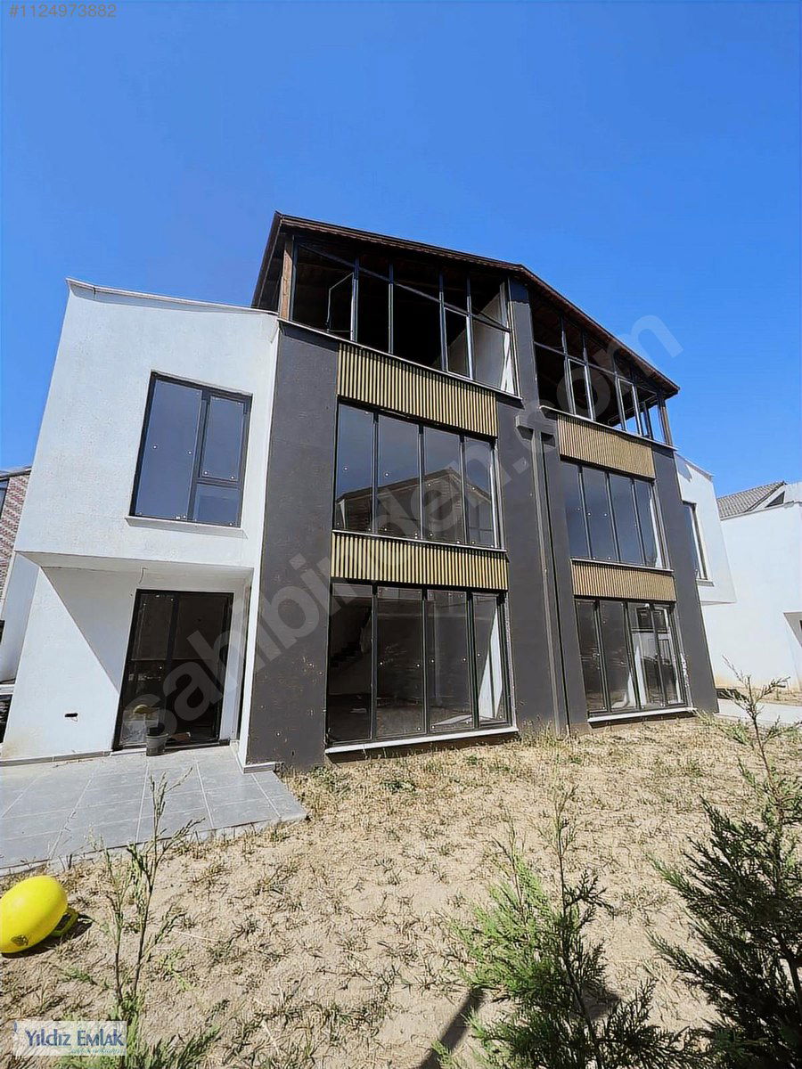 Satılık Villa 16,000,000 TL