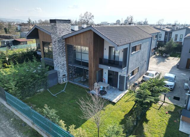 Satılık&nbsp;Villa&nbsp;11,000,000&nbsp;TL