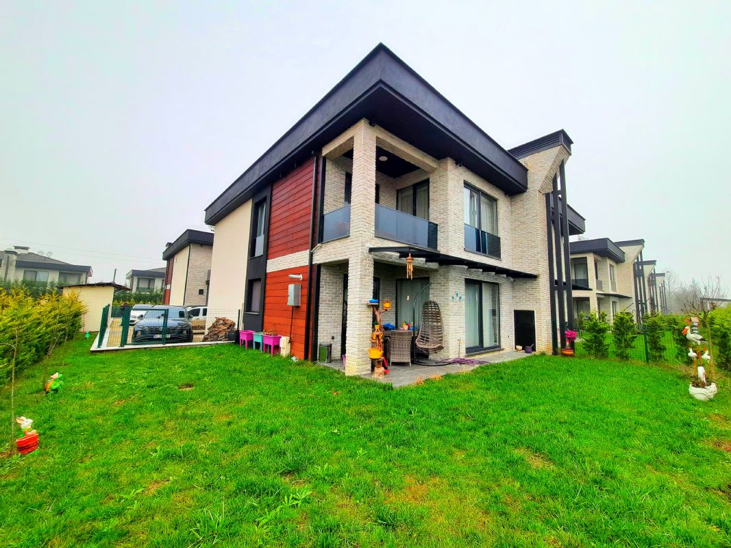 Satılık Villa 4,750,000 TL
