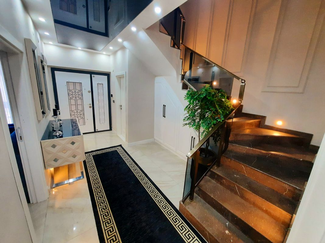Satılık Villa 4,750,000 TL