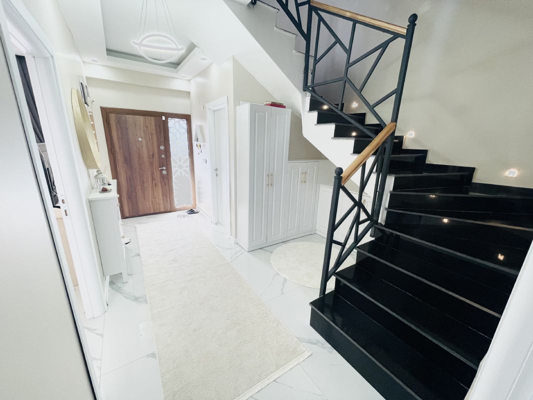 Satılık Villa 5,900,000 TL