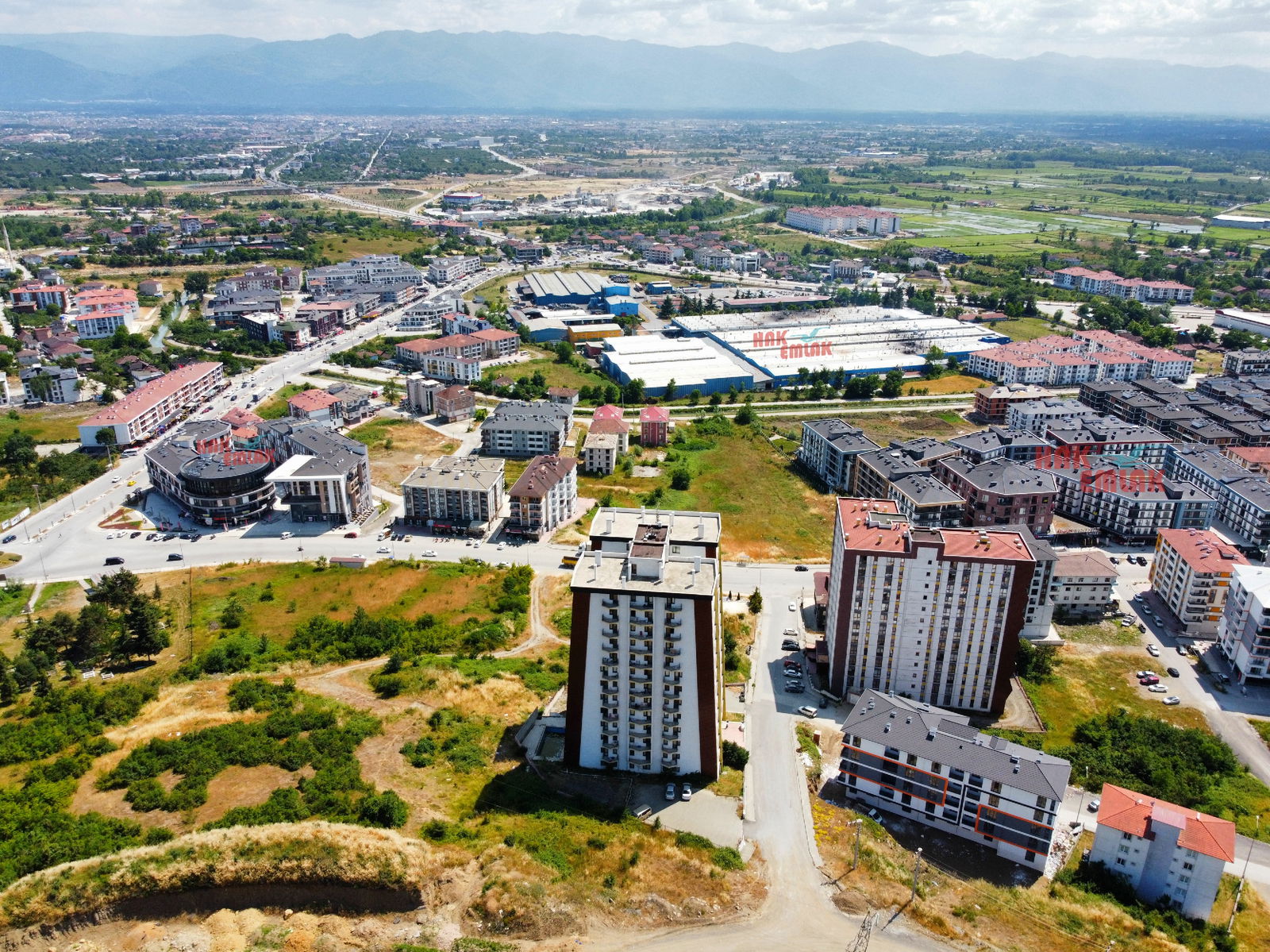 Kiralık Daire 13,500 TL