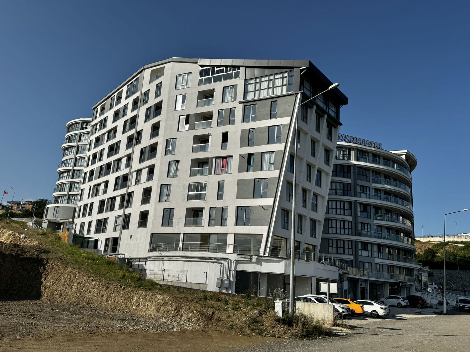 Kiralık Daire 13,500 TL
