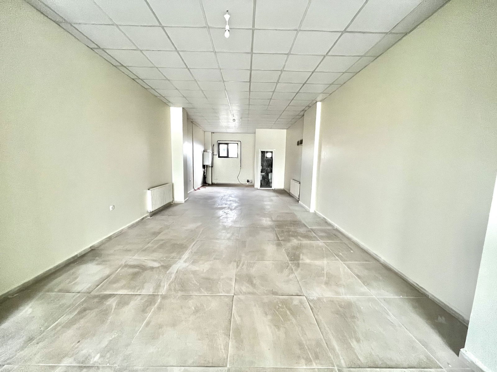 Kiralık Dükkan 35,000 TL