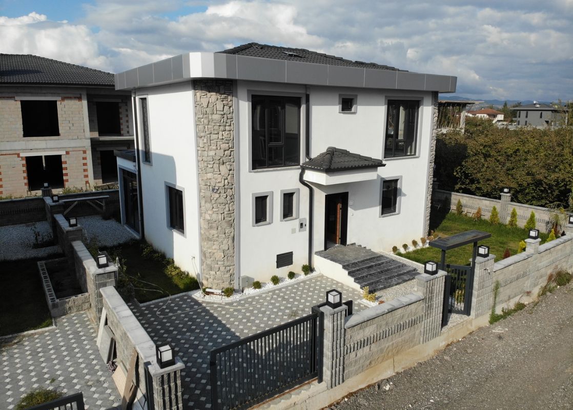 Satılık Villa 4,500,000 TL