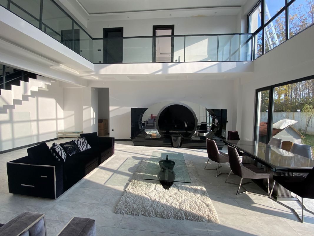 Satılık Villa 5,500,000 TL