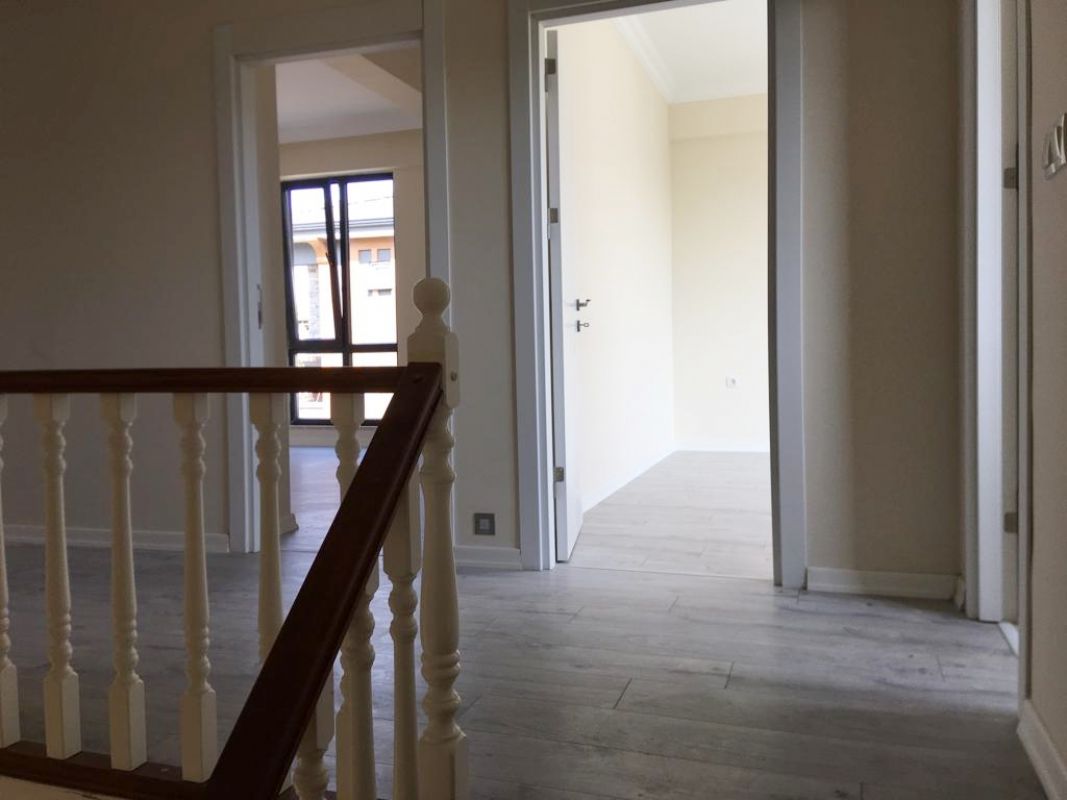 Satılık Villa 4,100,000 TL