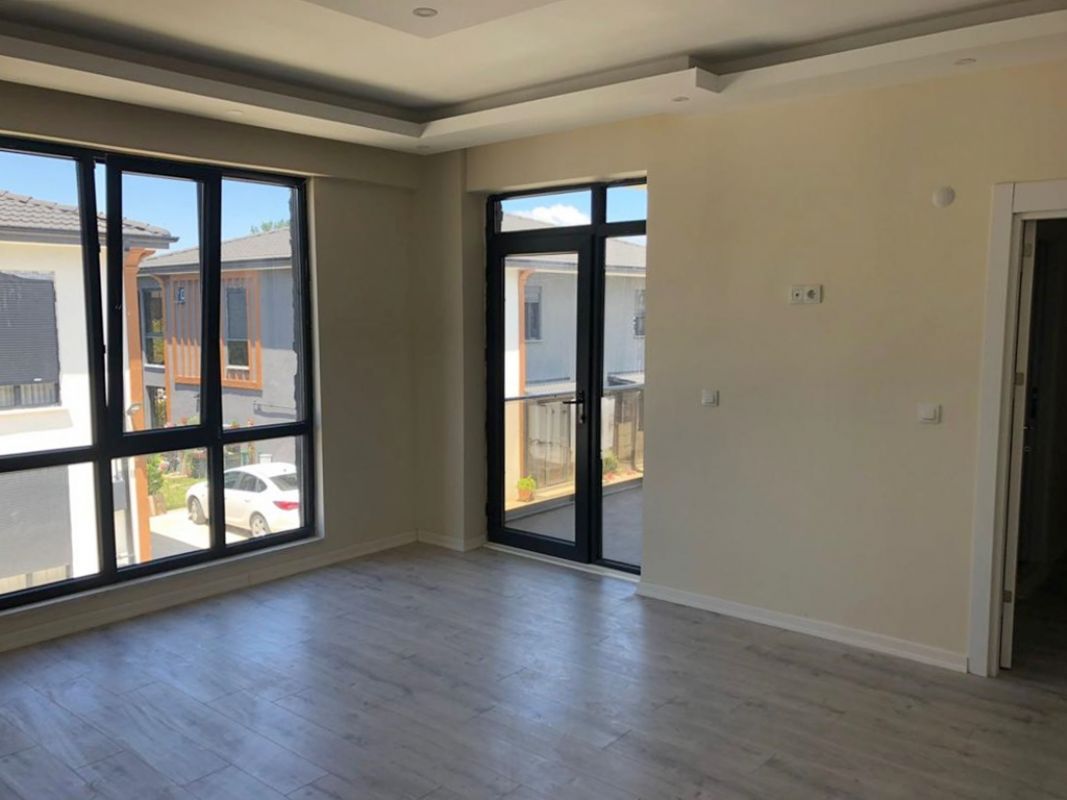 Satılık Villa 4,100,000 TL