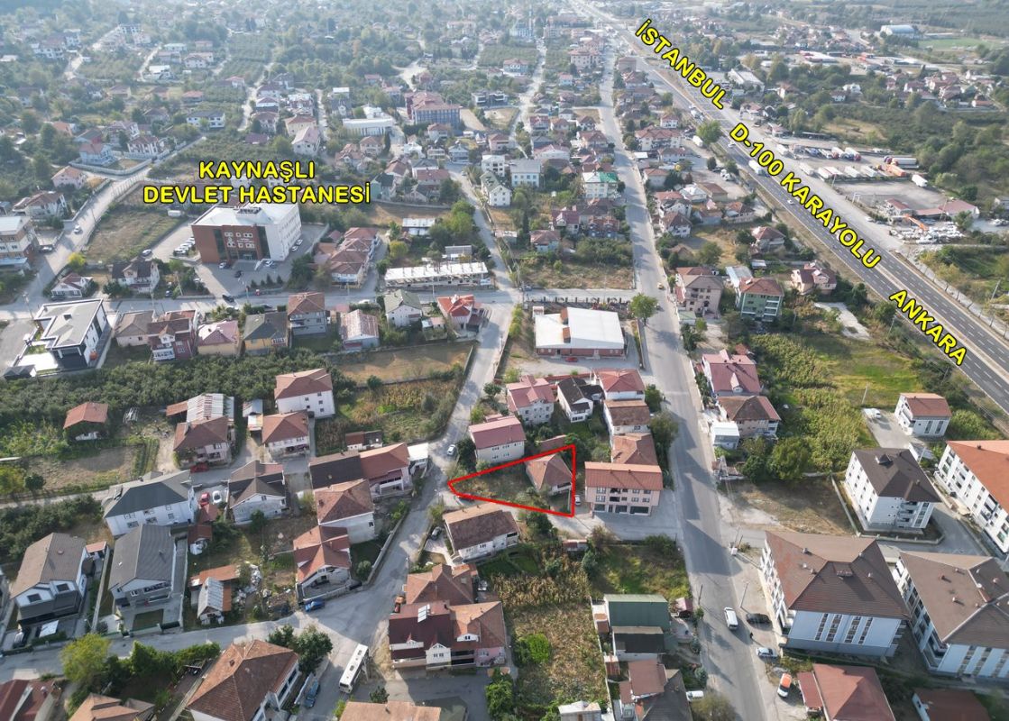  KAYNAŞLI MERKEZ SARIYER MAHALLESİNDE SATILIK MÜSTAKİL EV