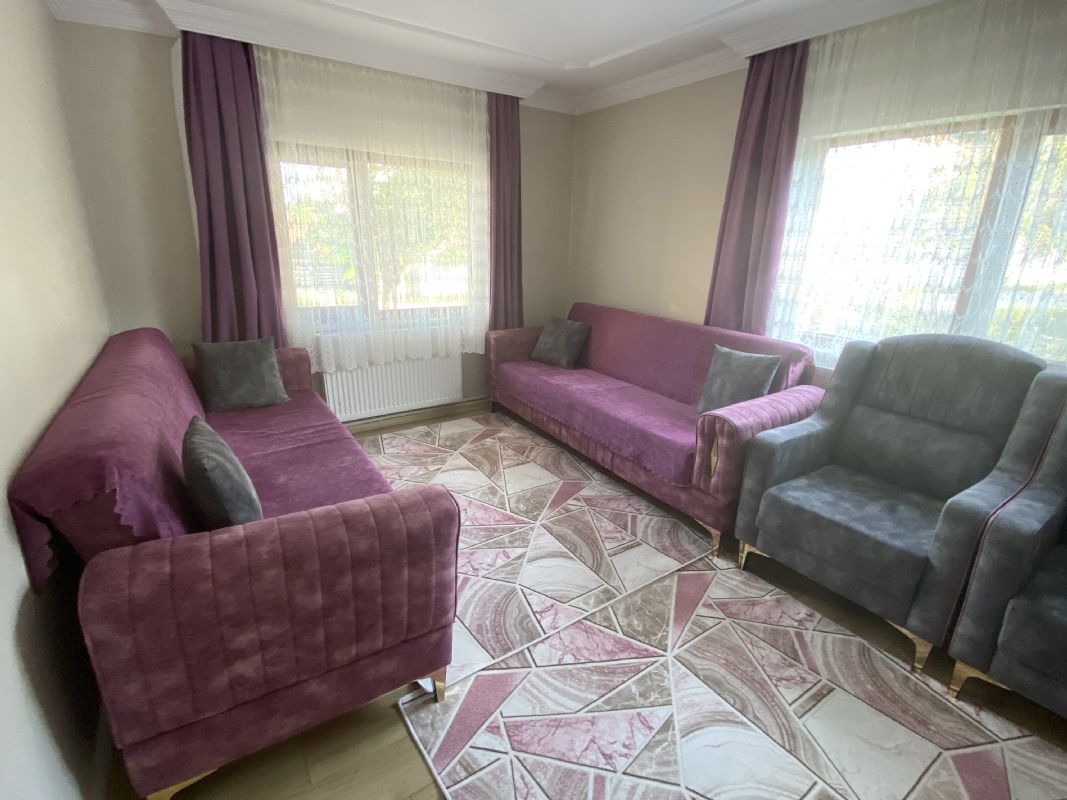  KAYNAŞLI MERKEZ SARIYER MAHALLESİNDE SATILIK MÜSTAKİL EV