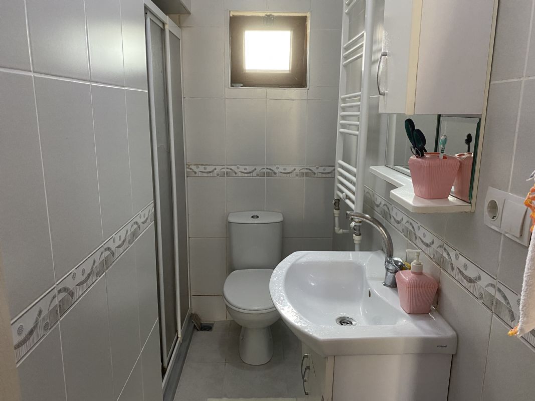  KAYNAŞLI MERKEZ SARIYER MAHALLESİNDE SATILIK MÜSTAKİL EV