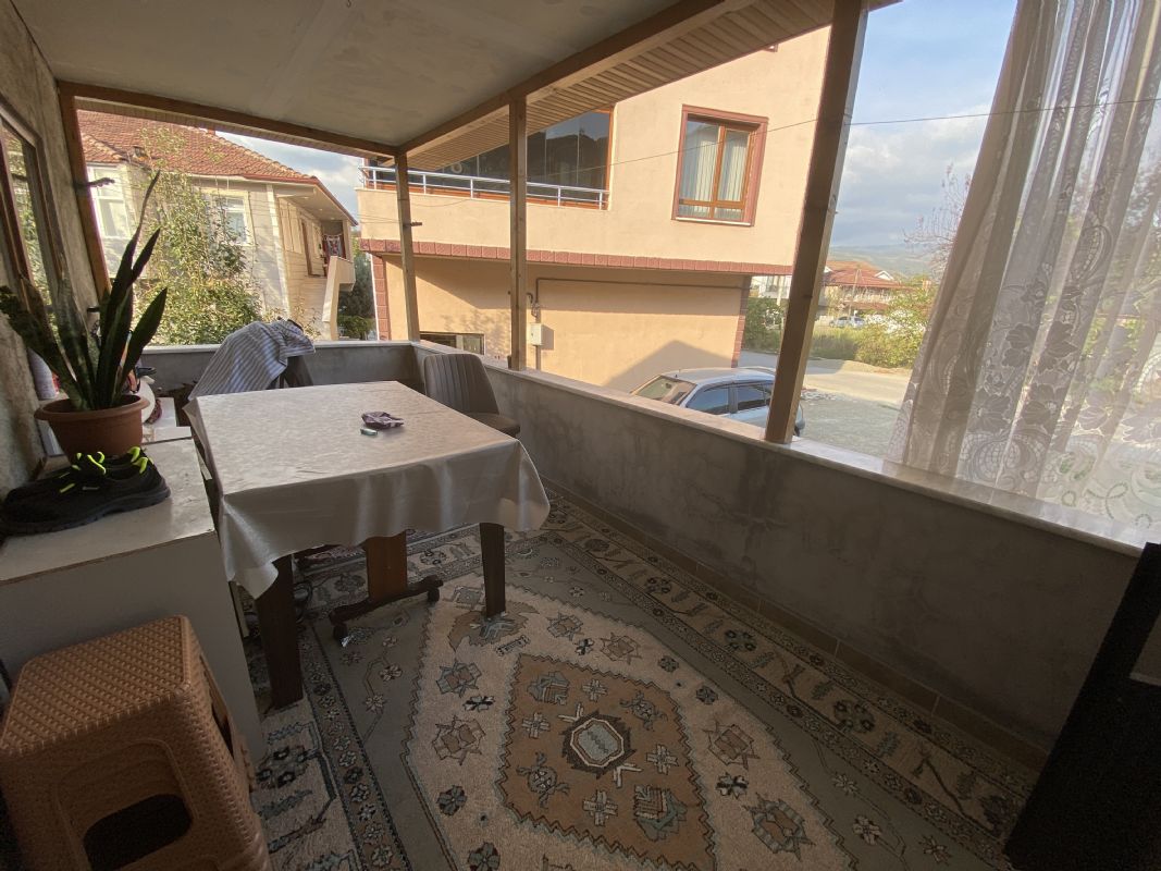  KAYNAŞLI MERKEZ SARIYER MAHALLESİNDE SATILIK MÜSTAKİL EV