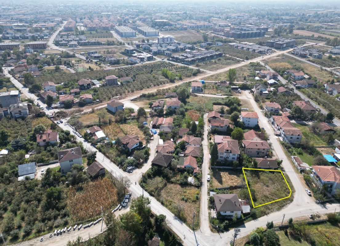 KAYNAŞLI ŞİMŞİR MAHALLESİ'NDE 1143 M2 SATILIK ARSA