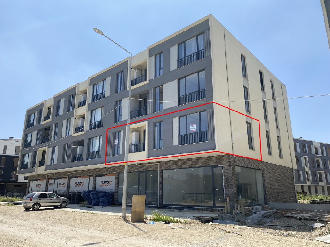 LALEZAR KONAKLARI'NDA 3+1 145 M2 SATILIK DAİRE