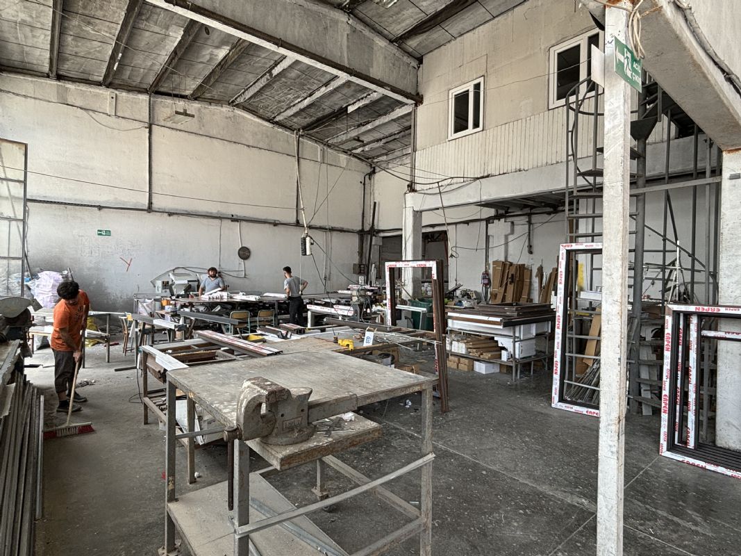 KÜÇÜK SANAYİ SİTESİ'NDE 462 M2 SATILIK DÜKKAN