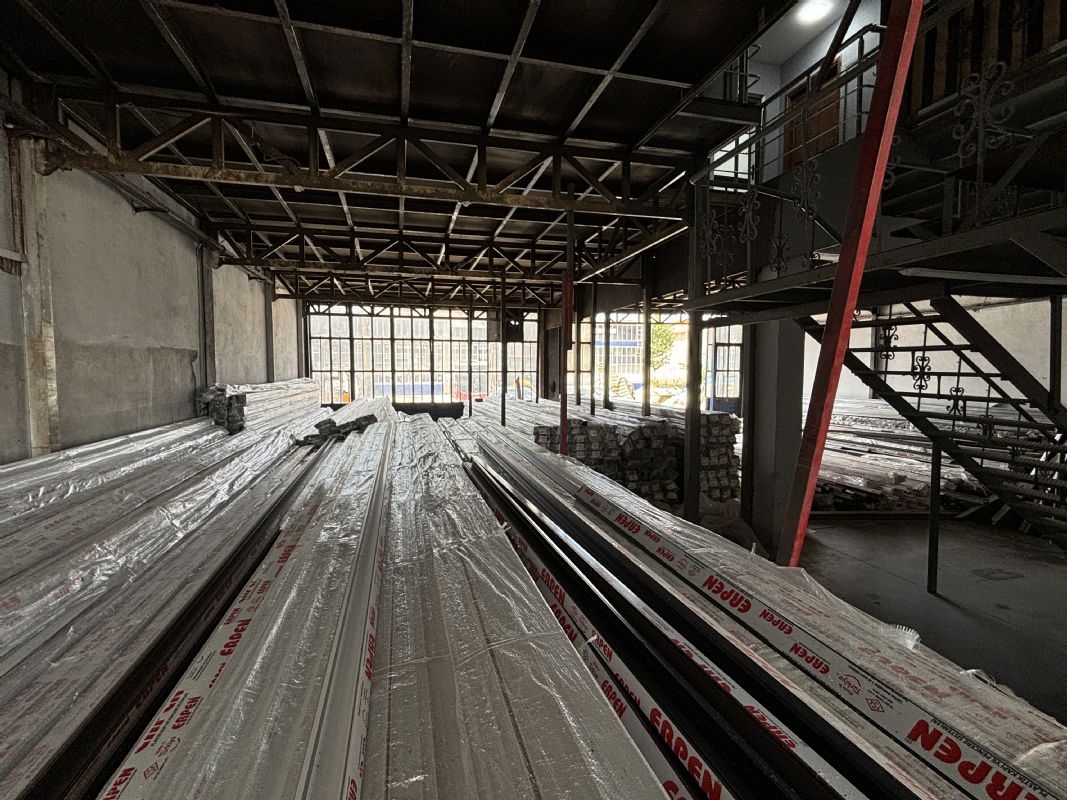 KÜÇÜK SANAYİ SİTESİ'NDE 462 M2 SATILIK DÜKKAN