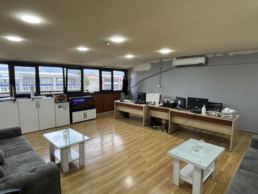 KÜÇÜK SANAYİ SİTESİ'NDE 462 M2 SATILIK DÜKKAN