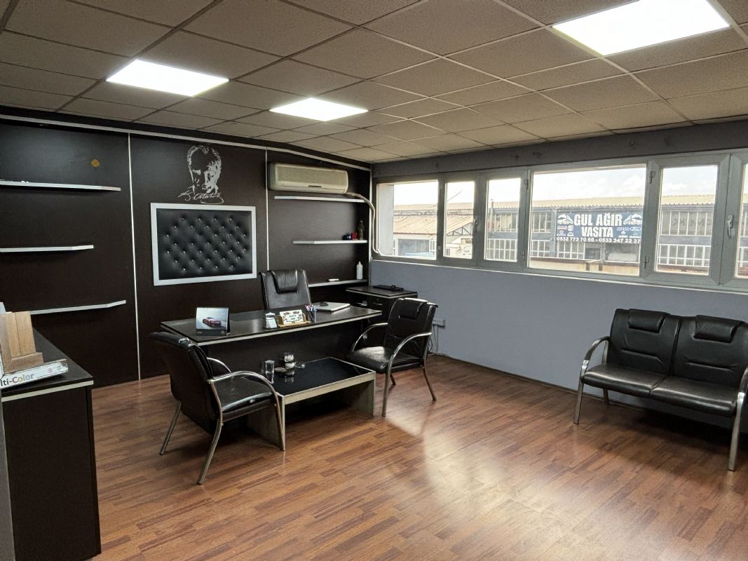 KÜÇÜK SANAYİ SİTESİ'NDE 462 M2 SATILIK DÜKKAN