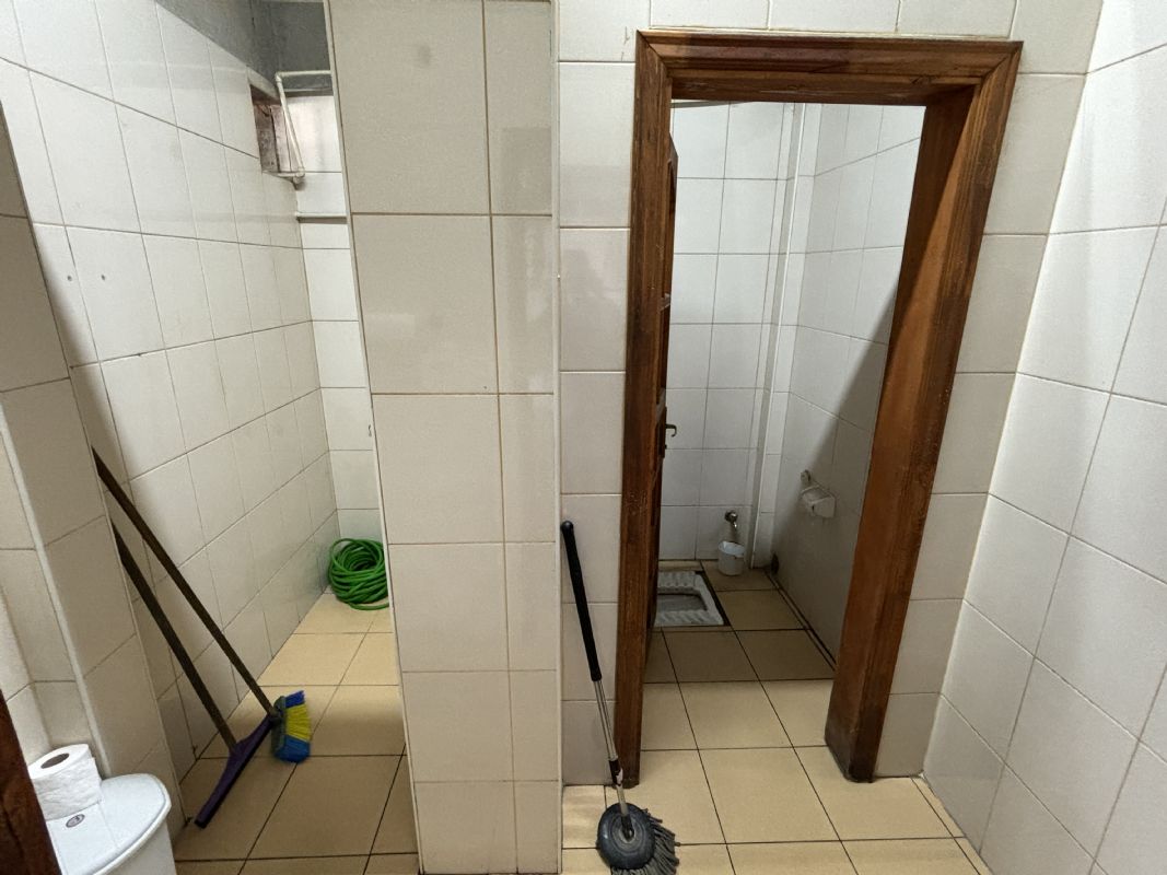 KÜÇÜK SANAYİ SİTESİ'NDE 462 M2 SATILIK DÜKKAN