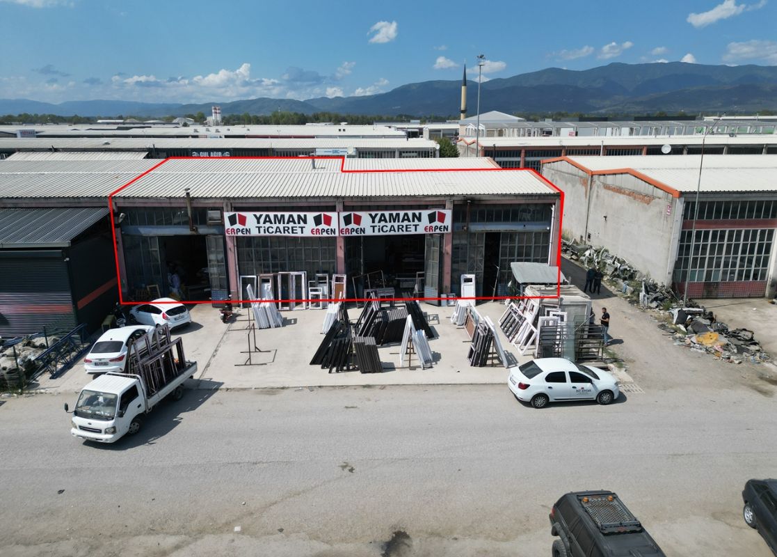 KÜÇÜK SANAYİ SİTESİ'NDE 462 M2 SATILIK DÜKKAN
