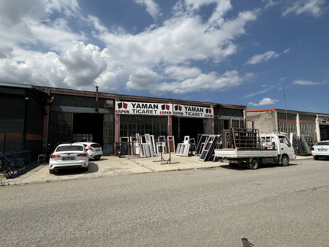 KÜÇÜK SANAYİ SİTESİ'NDE 462 M2 SATILIK DÜKKAN