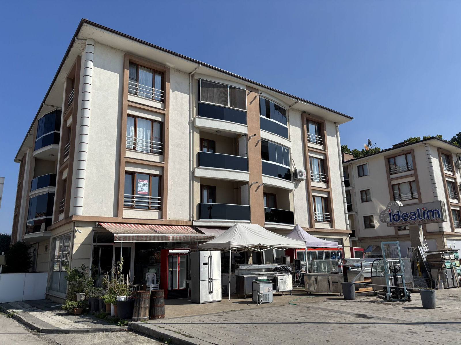 ÇAMLIBELDE KONAKLARI'NDA 4+1 250 M2 SATILIK DUBLEKS DAİRE