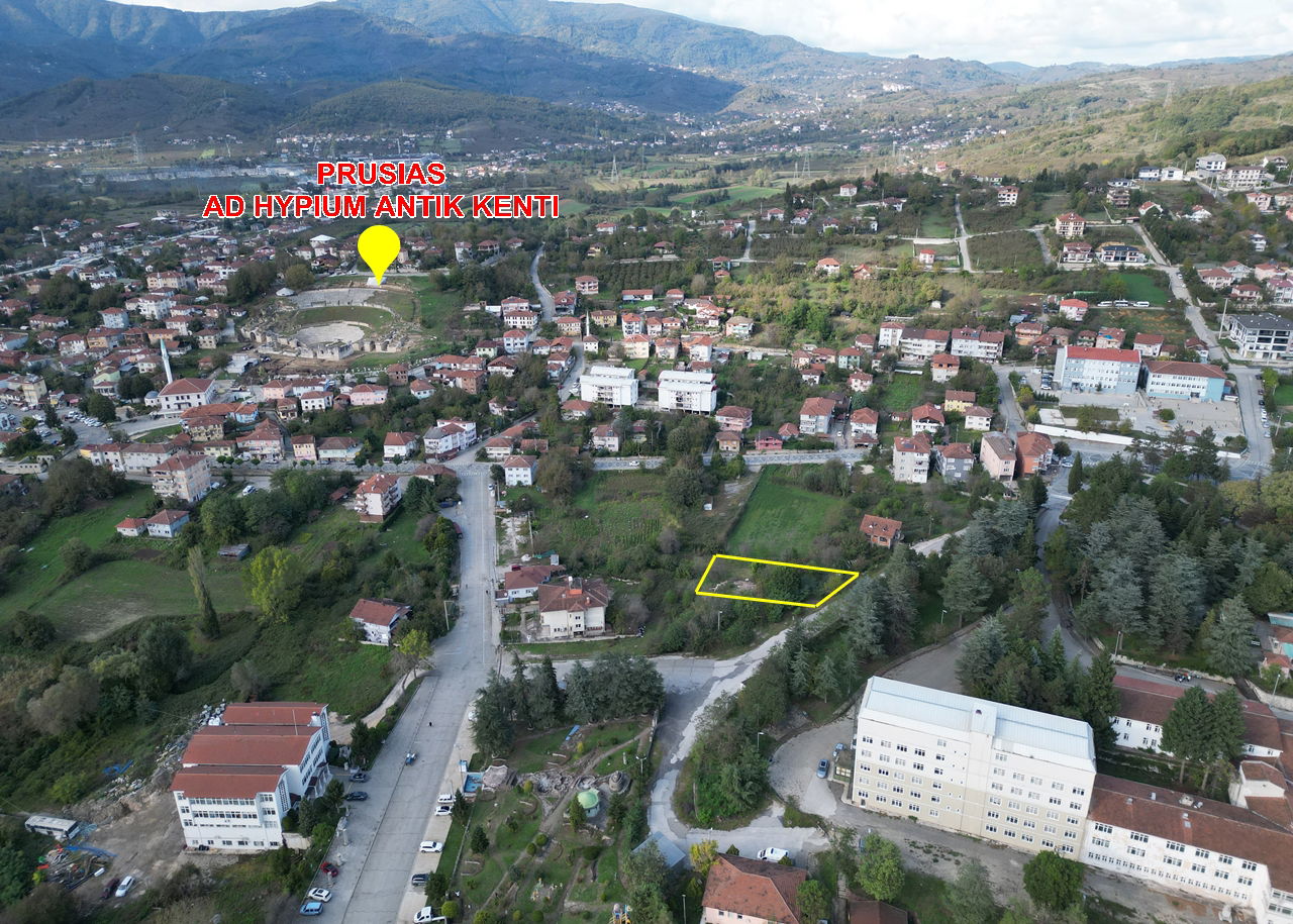 KONURALP MERKEZDE 656 M2 SATILIK ARSA